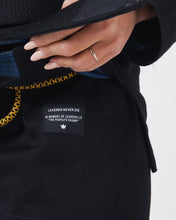 Lade das Bild in den Galerie-Viewer, Kimono BJJ (GI) Kingz Legenden sterben niemals Frauen