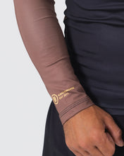 Cargar imagen en el visor de la galería, Rashguard Kingz Ranked Performance V2 Long Sleeve - Marrón