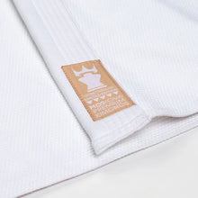 Cargar imagen en el visor de la galería, Kimono BJJ (Gi) Moskova 2026 Limited Edition- Coral Gi White