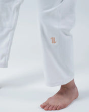 Load image into Gallery viewer, Kimono BJJ (Gi) Kingz The One V2 Womens- White