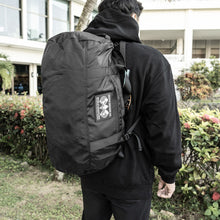 Cargar imagen en el visor de la galería, World Grapplers Travel Duffel