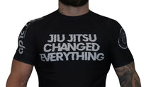 Cargar imagen en el visor de la galería, Jiu Jitsu Changed Everything Rash Guard