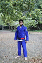 Cargar imagen en el visor de la galería, Kimono BULLTERRIER Jiu Jitsu Gi New Super Material 4.0. - Azul - StockBJJ