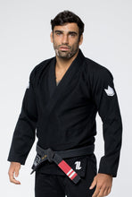 Load image into Gallery viewer, Kimono Kingz The One- Negro- CINTURON BLANCO INCLUIDO - StockBJJ
