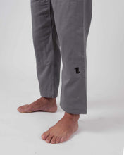 Cargar imagen en el visor de la galería, Kimono BJJ (Gi) Kingz The One- Gris- CINTURON BLANCO INCLUIDO