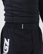 Cargar imagen en el visor de la galería, Kingz- Kore Shorts V2- Negro