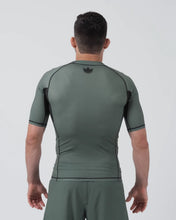 Load image into Gallery viewer, Rashguard Kingz Kore V2 Short Sleeve- Green