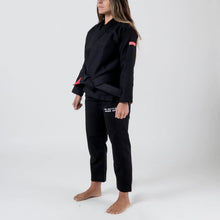 Carregar imagem no visualizador da galeria, Kimono BJJ (Gi) Maeda Red Label 3.0 negro para mujer - CINTURÓN BLANCO INCLUIDO
