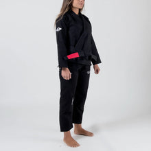 Carregar imagem no visualizador da galeria, Kimono BJJ (Gi) Maeda Red Label 3.0 negro para mujer - CINTURÓN BLANCO INCLUIDO