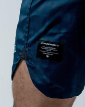 Cargar imagen en el visor de la galería, Kingz- Born To Rule Shorts Azul