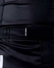 Cargar imagen en el visor de la galería, Kingz- Born To Rule Shorts Negro