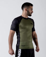 Cargar imagen en el visor de la galería, Rashguard Kingz Krown Short Sleeve