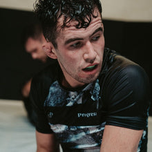 Charger l'image dans la galerie, Progress Ink Rashguard
