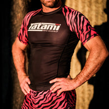 Cargar imagen en el visor de la galería, Rashguard Recharge Tatami- Rosa