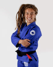 Lade das Bild in den Galerie-Viewer, Kimono BJJ (GI) Kingz Classic 3.0 Women's Blue mit weißem Gürtel enthalten