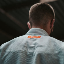 Cargar imagen en el visor de la galería, Kimono BJJ (Gi) Progress Featherlight Lightweight Competition- Blanco