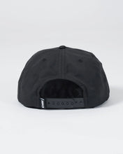 Cargar imagen en el visor de la galería, Crown Patch 5-Panel Strapback Hat - Black
