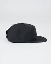 Cargar imagen en el visor de la galería, Crown Patch 5-Panel Strapback Hat - Black
