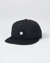 Cargar imagen en el visor de la galería, Crown Patch 5-Panel Strapback Hat - Black
