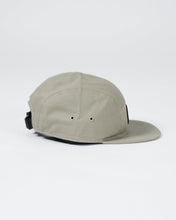 Carregar imagem no visualizador da galeria, Crown Patch Strapback Hat - Sage Green
