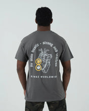 Carregar imagem no visualizador da galeria, Kingz Fearless T-Shirt
