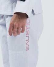 Cargar imagen en el visor de la galería, Kimono BJJ (Gi) Kingz Balístico 3.0 Women´s - Blanco
