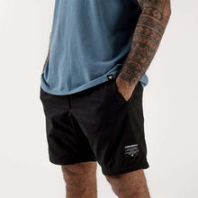 Cargar imagen en el visor de la galería, Kingz Casual Shorts- Negro
