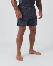 Lade das Bild in den Galerie-Viewer, Hybrid Shorts- Noise Black
