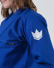 Carregar imagem no visualizador da galeria, Kimono BJJ (GI) Kingz Kore V2 Mulheres -Azul- Cinturão Branco incluído
