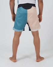 Cargar imagen en el visor de la galería, Flow Performance Series Shorts - Tan
