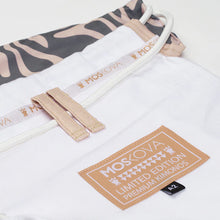 Cargar imagen en el visor de la galería, Kimono BJJ (Gi) Moskova 2026 Limited Edition- Coral Gi White

