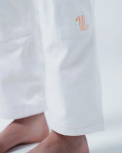 Load image into Gallery viewer, Kimono BJJ (Gi) Kingz The One V2 Womens- White
