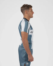 Cargar imagen en el visor de la galería, Vintage Futebol Rashguard
