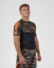 Charger l'image dans la galerie, Always Hunting Rashguard
