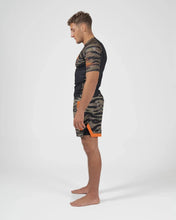 Charger l'image dans la galerie, Always Hunting Rashguard
