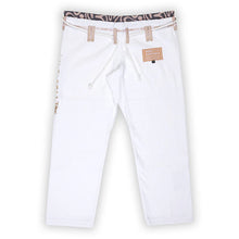 Cargar imagen en el visor de la galería, Kimono BJJ (Gi) Moskova 2026 Limited Edition- Coral Gi White
