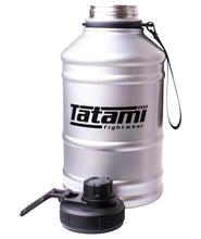 Carregar imagem no visualizador da galeria, Garrafa de água de metal 2.2l- cinza
