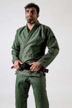 Cargar imagen en el visor de la galería, Kimono Kingz Classic 3.0- Verde Militar - StockBJJ
