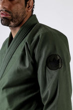 Cargar imagen en el visor de la galería, Kimono Kingz Classic 3.0- Verde Militar - StockBJJ
