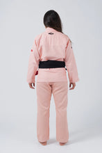Cargar imagen en el visor de la galería, Kimono BJJ (Gi) Maeda Red Label 3.0 Peach para mujer - CINTURÓN BLANCO INCLUIDO
