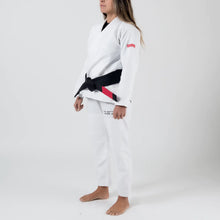 Carregar imagem no visualizador da galeria, Kimono BJJ (Gi) Maeda Red Label 3.0 blanco para mujer - CINTURÓN BLANCO INCLUIDO
