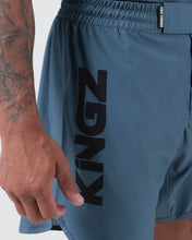 Carregar imagem no visualizador da galeria, Kingzkore shorts v2- azul
