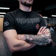 Cargar imagen en el visor de la galería, Progress Mexicana Rashguard
