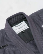 Cargar imagen en el visor de la galería, Kimono BJJ (Gi) Kingz Relentless - Gris
