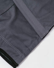 Cargar imagen en el visor de la galería, Kimono BJJ (Gi) Kingz Relentless - Gris
