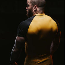 Cargar imagen en el visor de la galería, Progress Profile Rashguard- Amarillo Dorado
